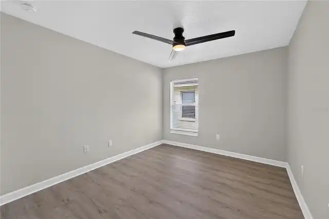 Listing Photo 34