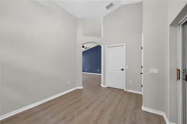 Listing Photo 38