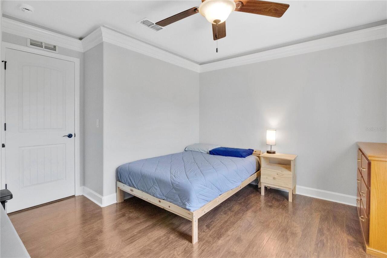Listing Photo 32