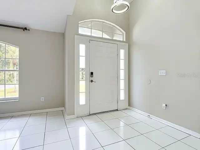 Listing Photo 8