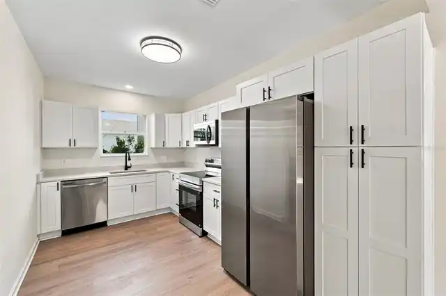 Listing Photo 18