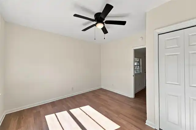 Listing Photo 25