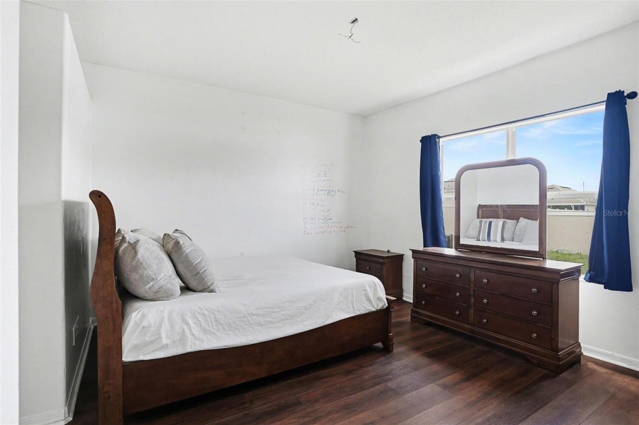 Listing Photo 14