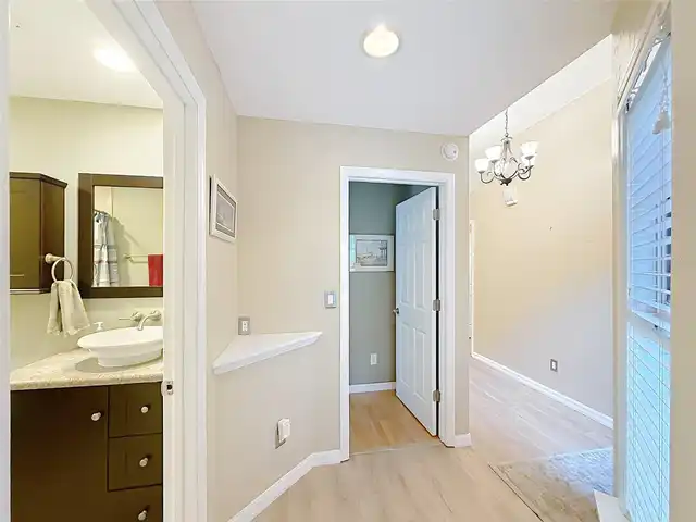 Listing Photo 26