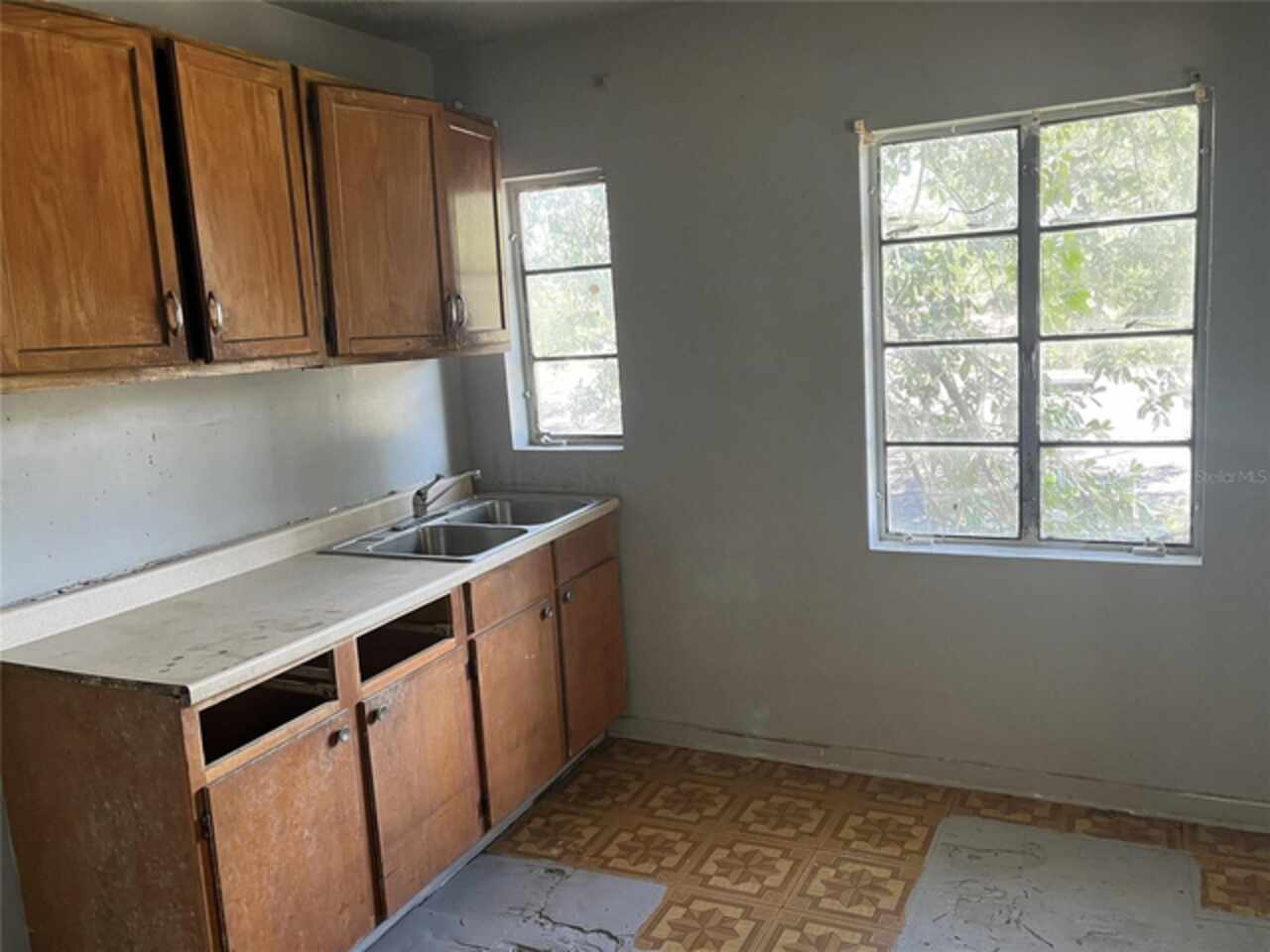 Listing Photo 8