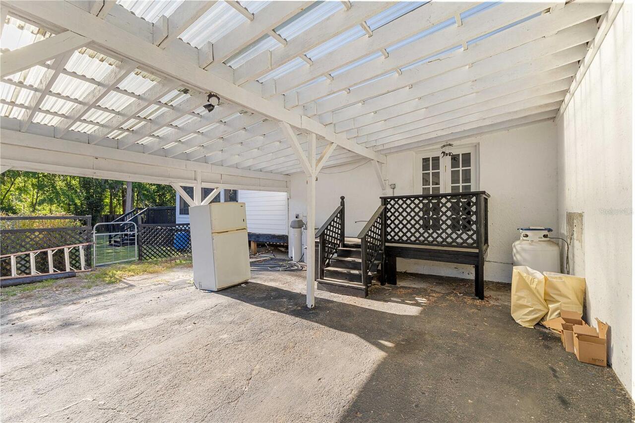 Listing Photo 11