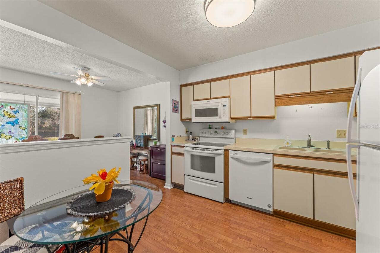 Listing Photo 8