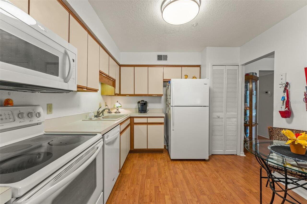 Listing Photo 9
