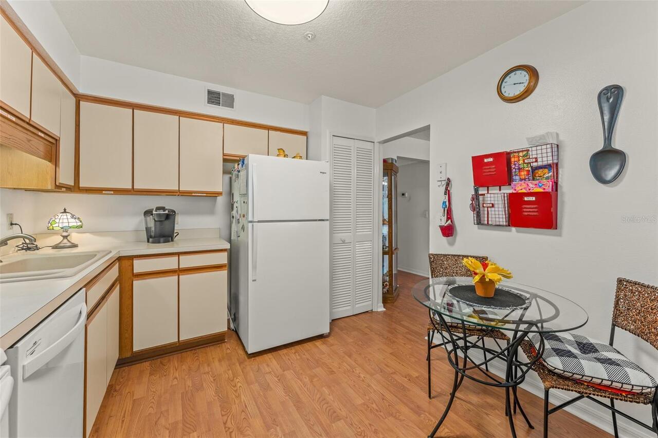 Listing Photo 11