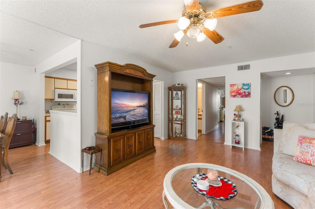Listing Photo 17