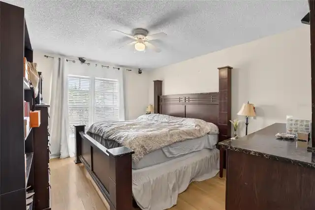 Listing Photo 14