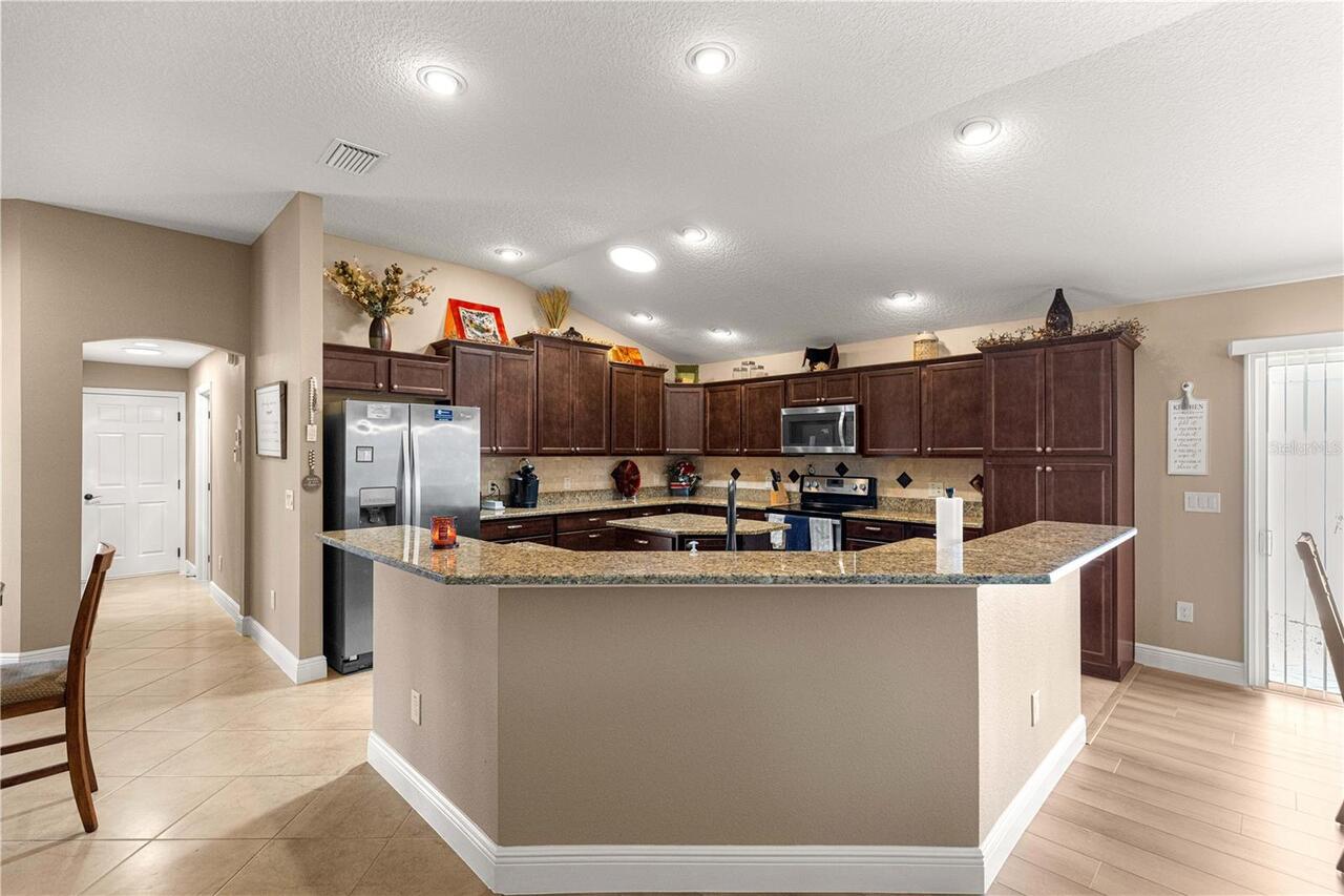 Listing Photo 17