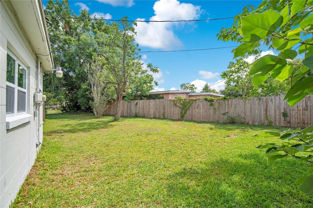 Listing Photo 12