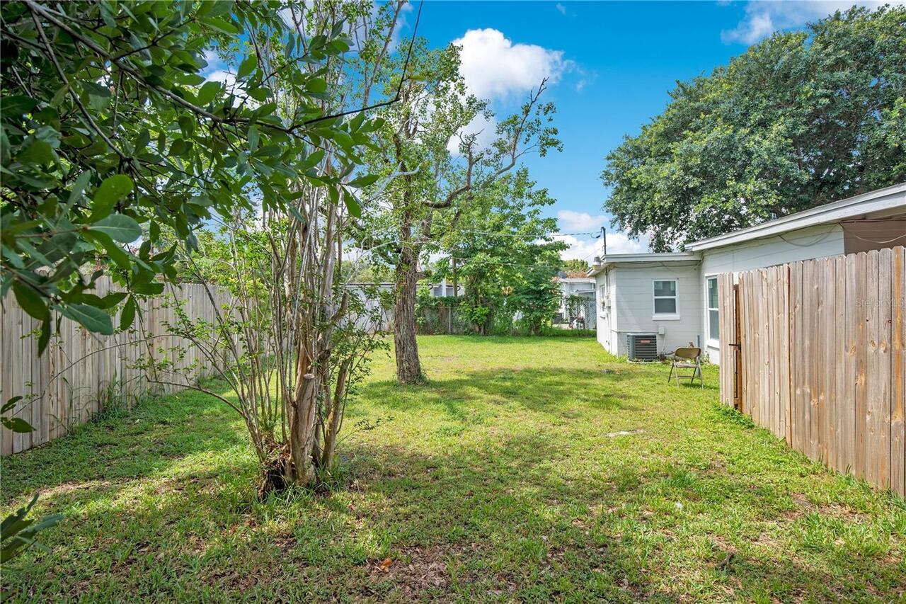 Listing Photo 14