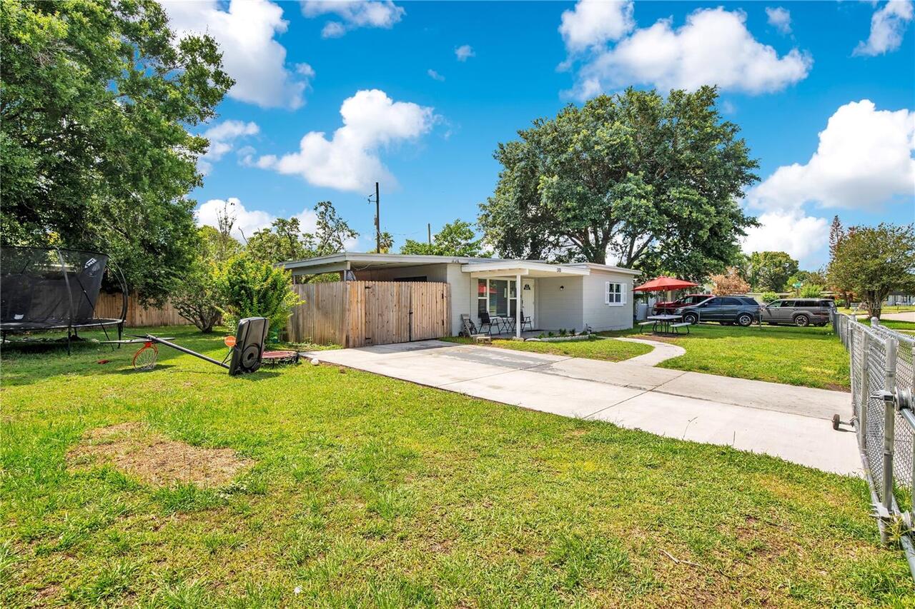 Listing Photo 17