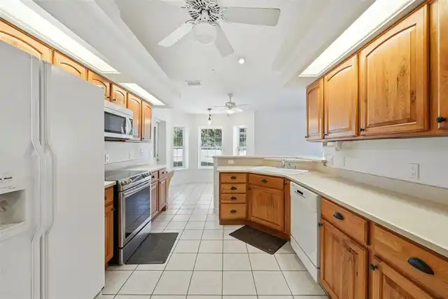 Listing Photo 18