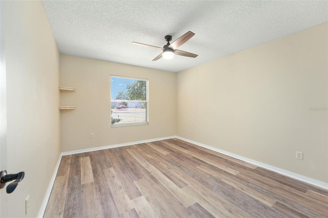 Listing Photo 28