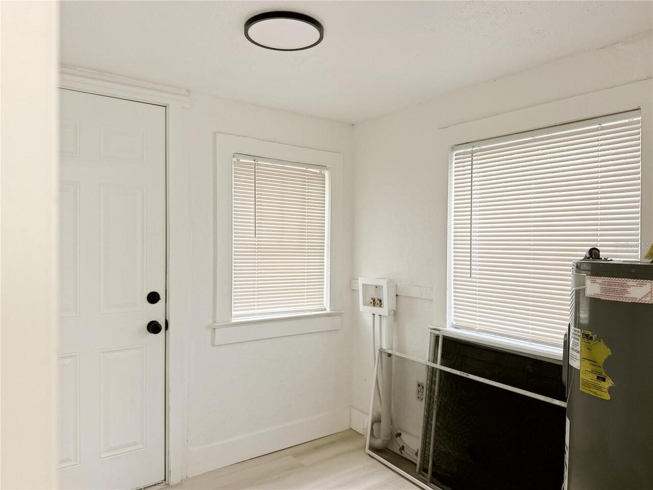 Listing Photo 14