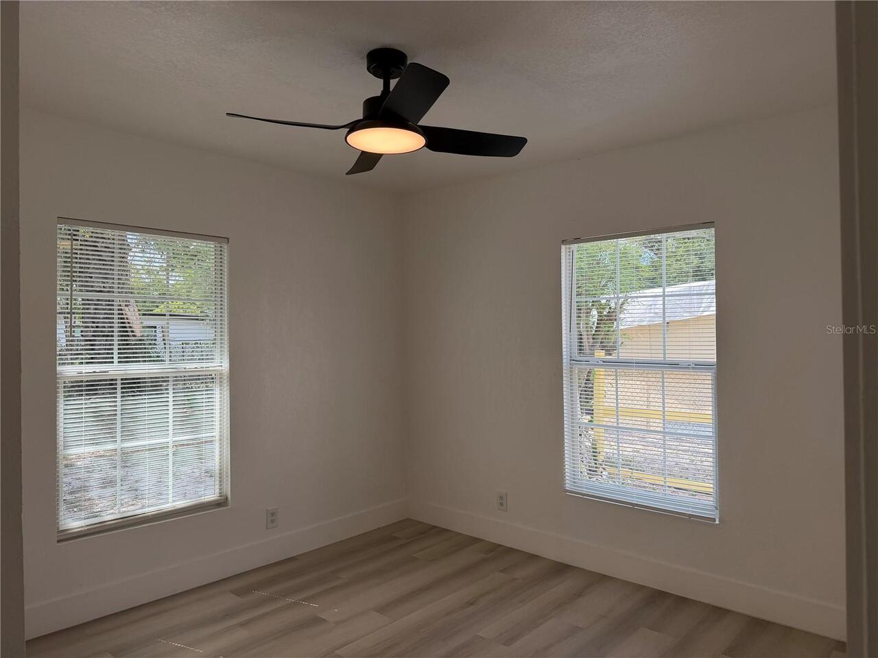 Listing Photo 9