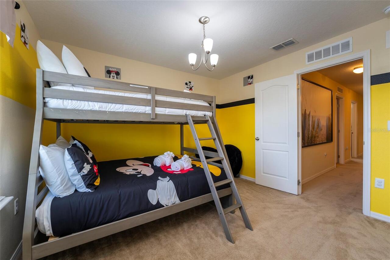Listing Photo 10