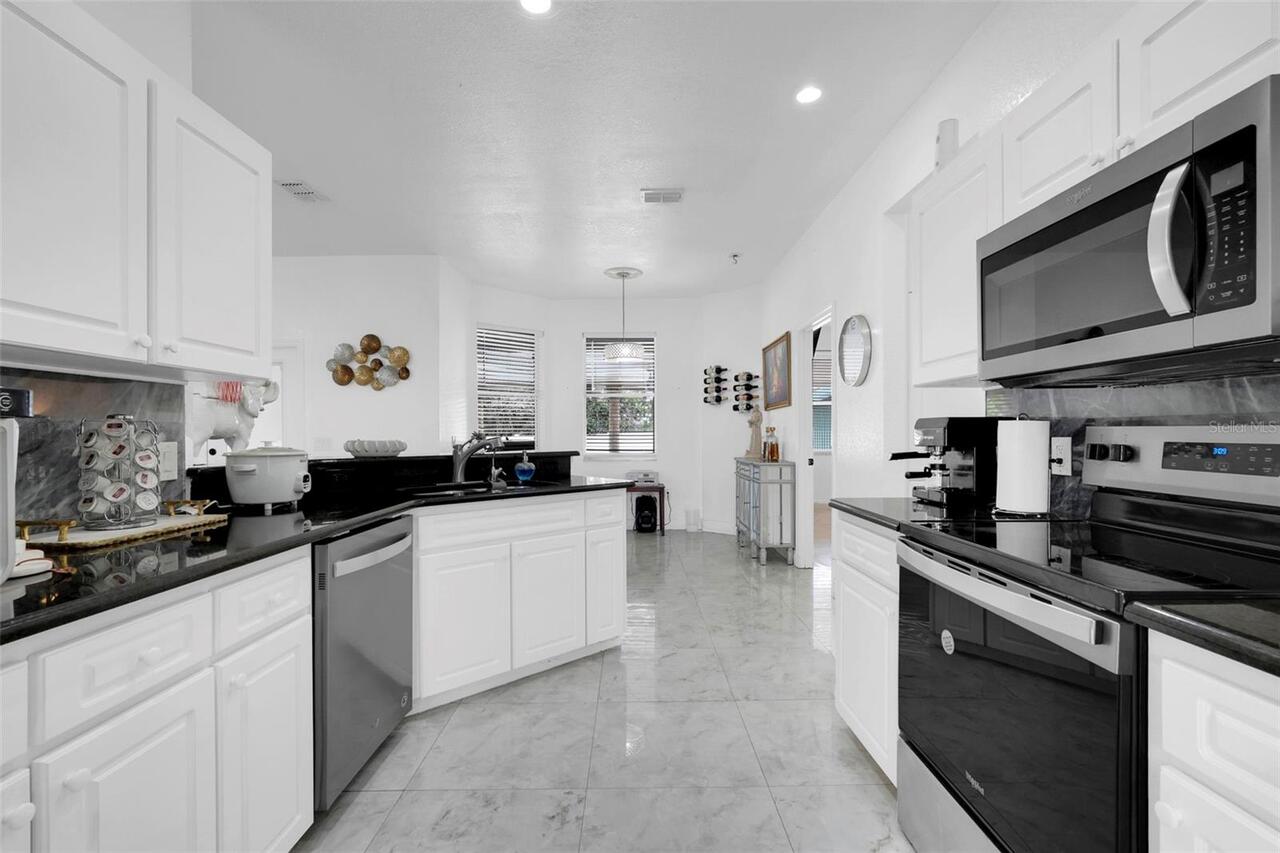 Listing Photo 16