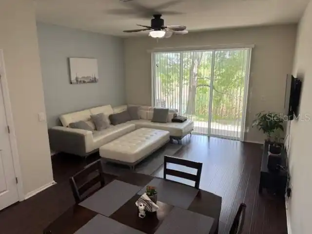 Listing Photo 8