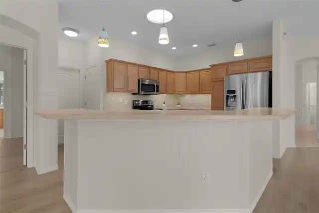 Listing Photo 18