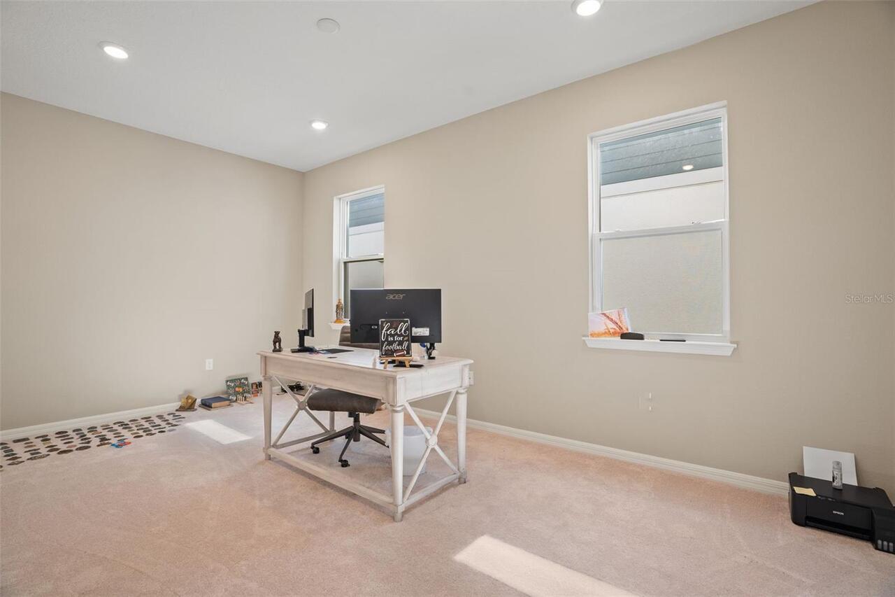Listing Photo 12