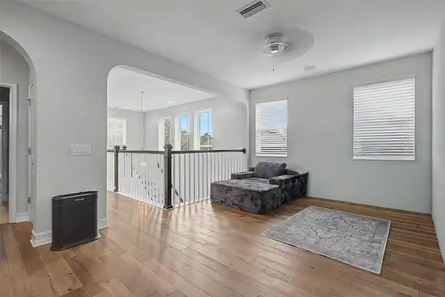 Listing Photo 16