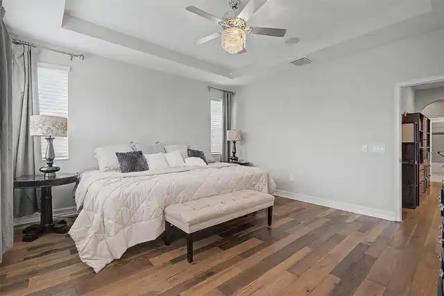 Listing Photo 18