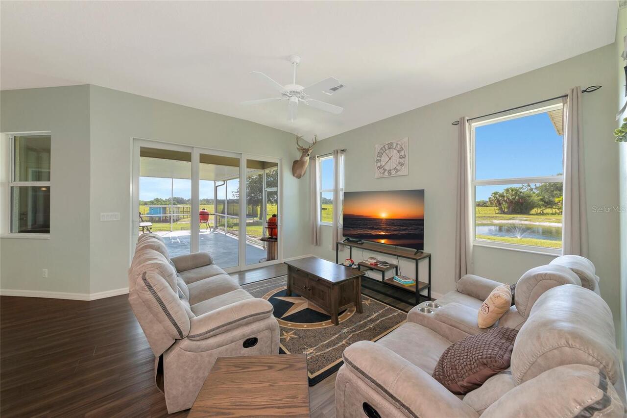 Listing Photo 18