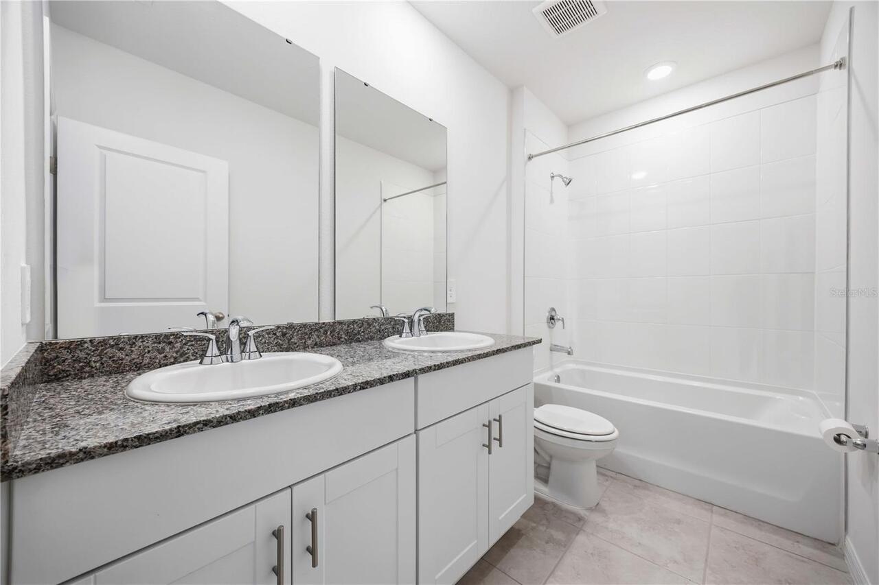Listing Photo 14