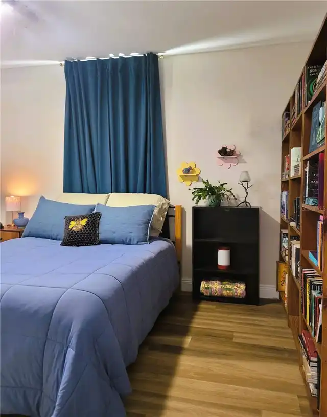 Listing Photo 10