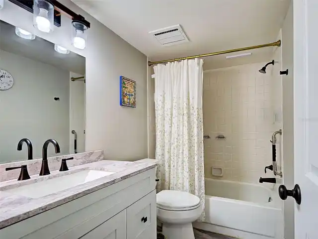 Listing Photo 20