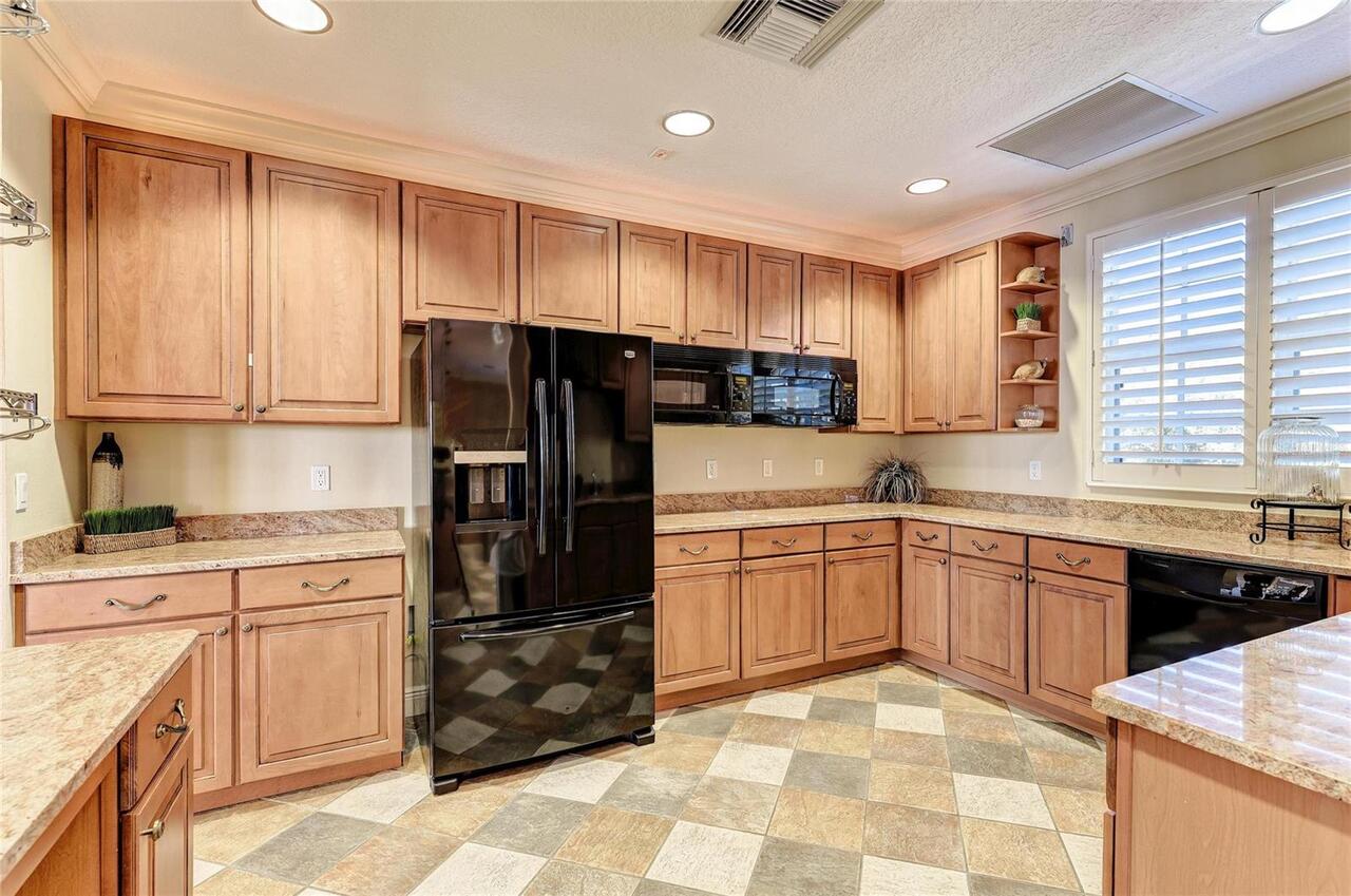 Listing Photo 16