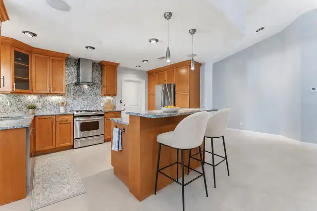 Listing Photo 17