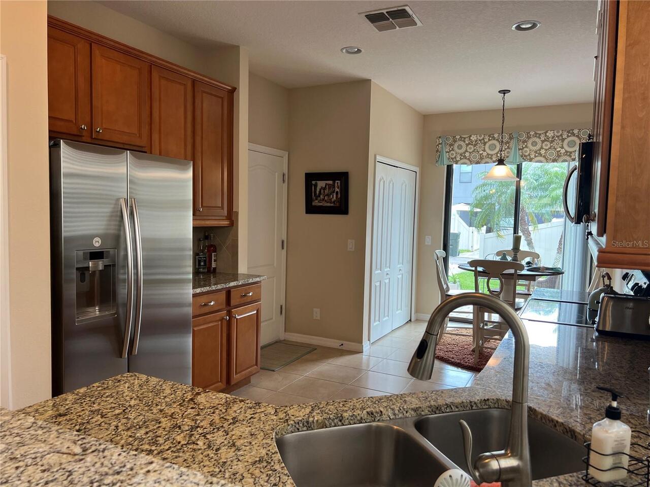 Listing Photo 12