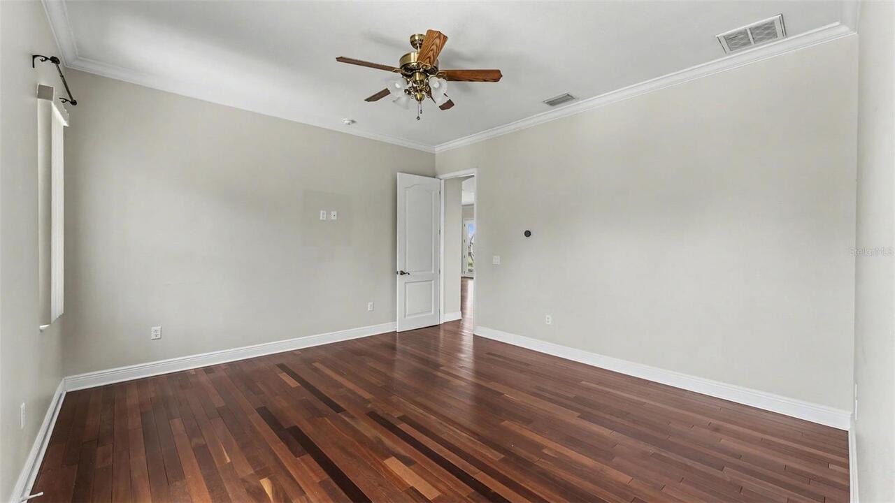 Listing Photo 26