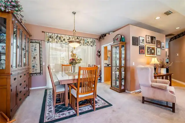 Listing Photo 8