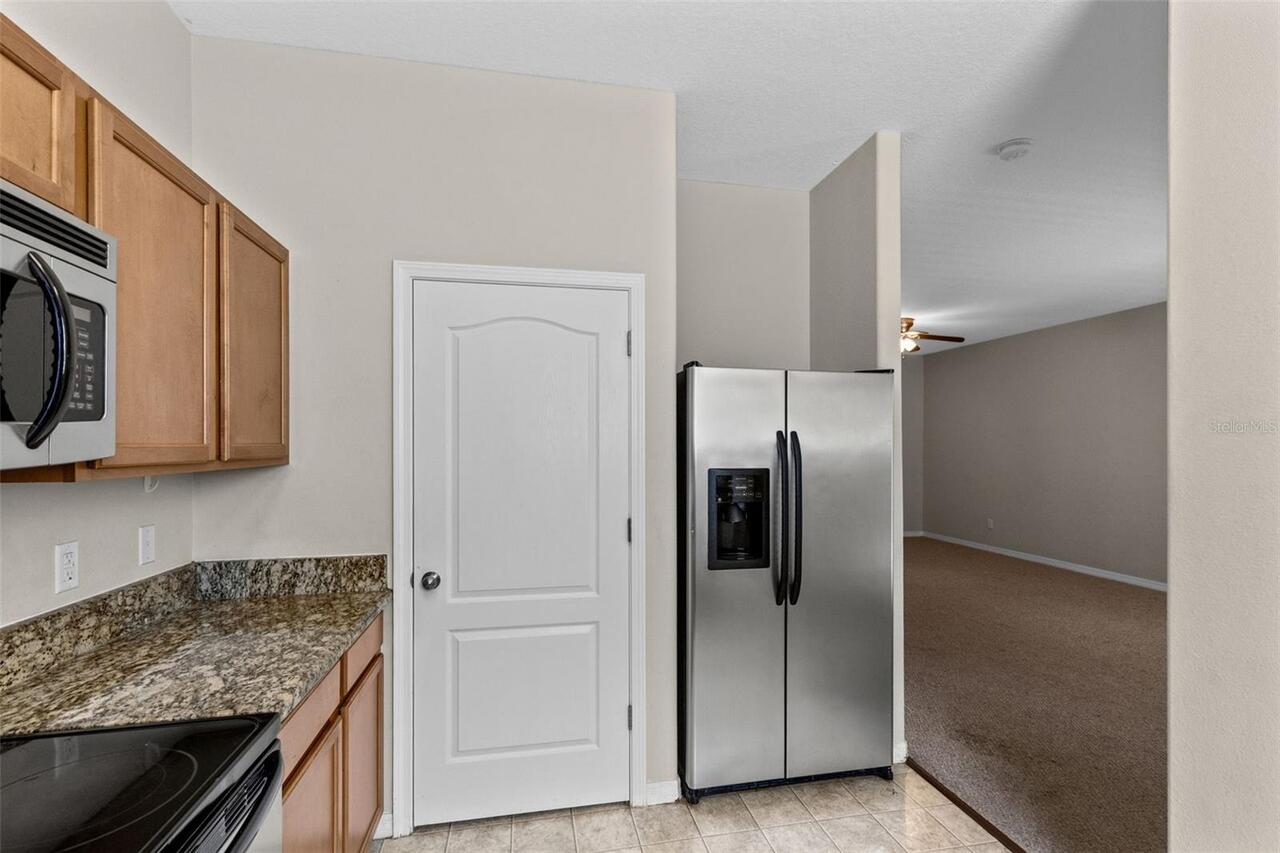 Listing Photo 8