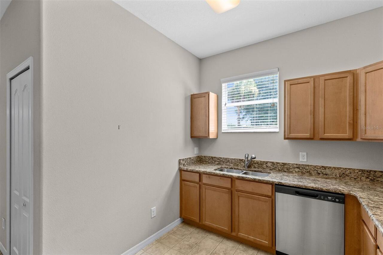 Listing Photo 9