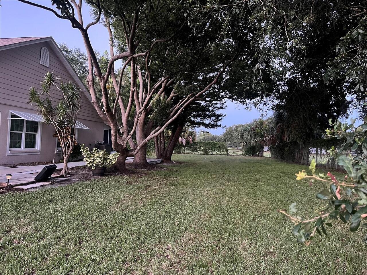 Listing Photo 14
