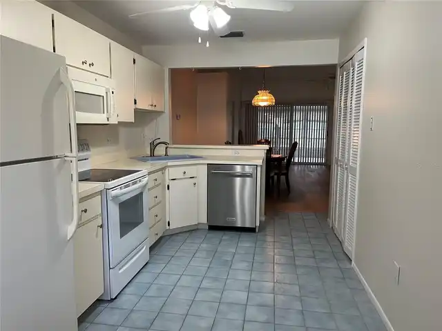 Listing Photo 7