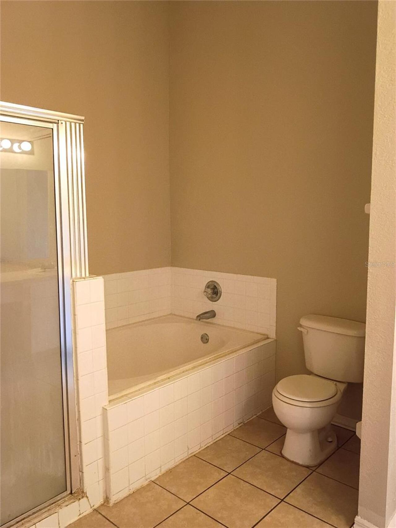 Listing Photo 12