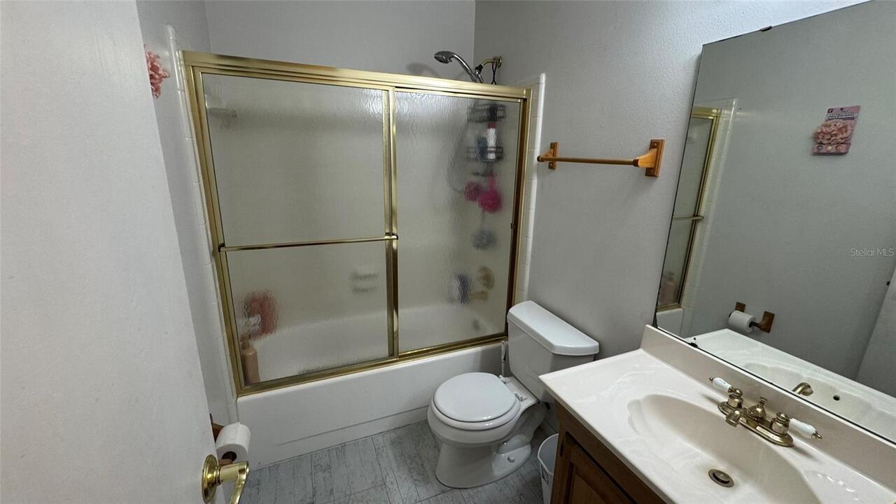 Listing Photo 9