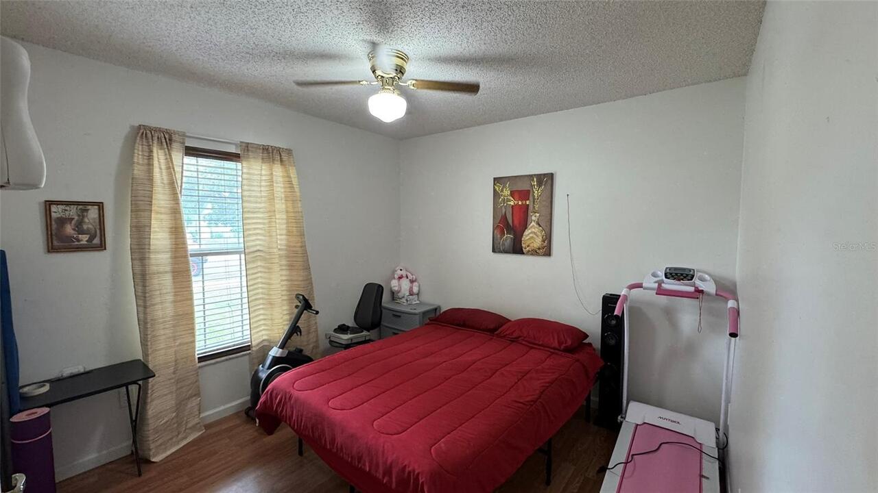 Listing Photo 10