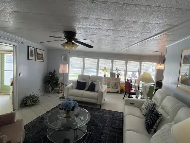 Listing Photo 7
