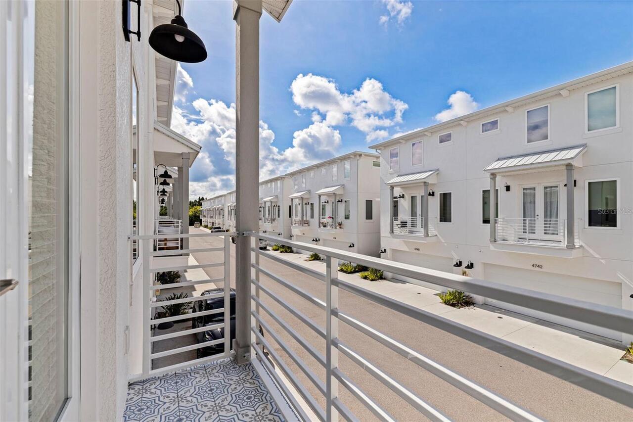 Listing Photo 9