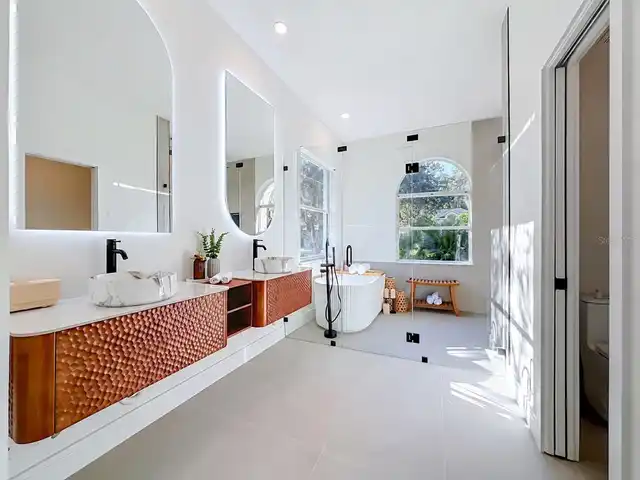 Listing Photo 33