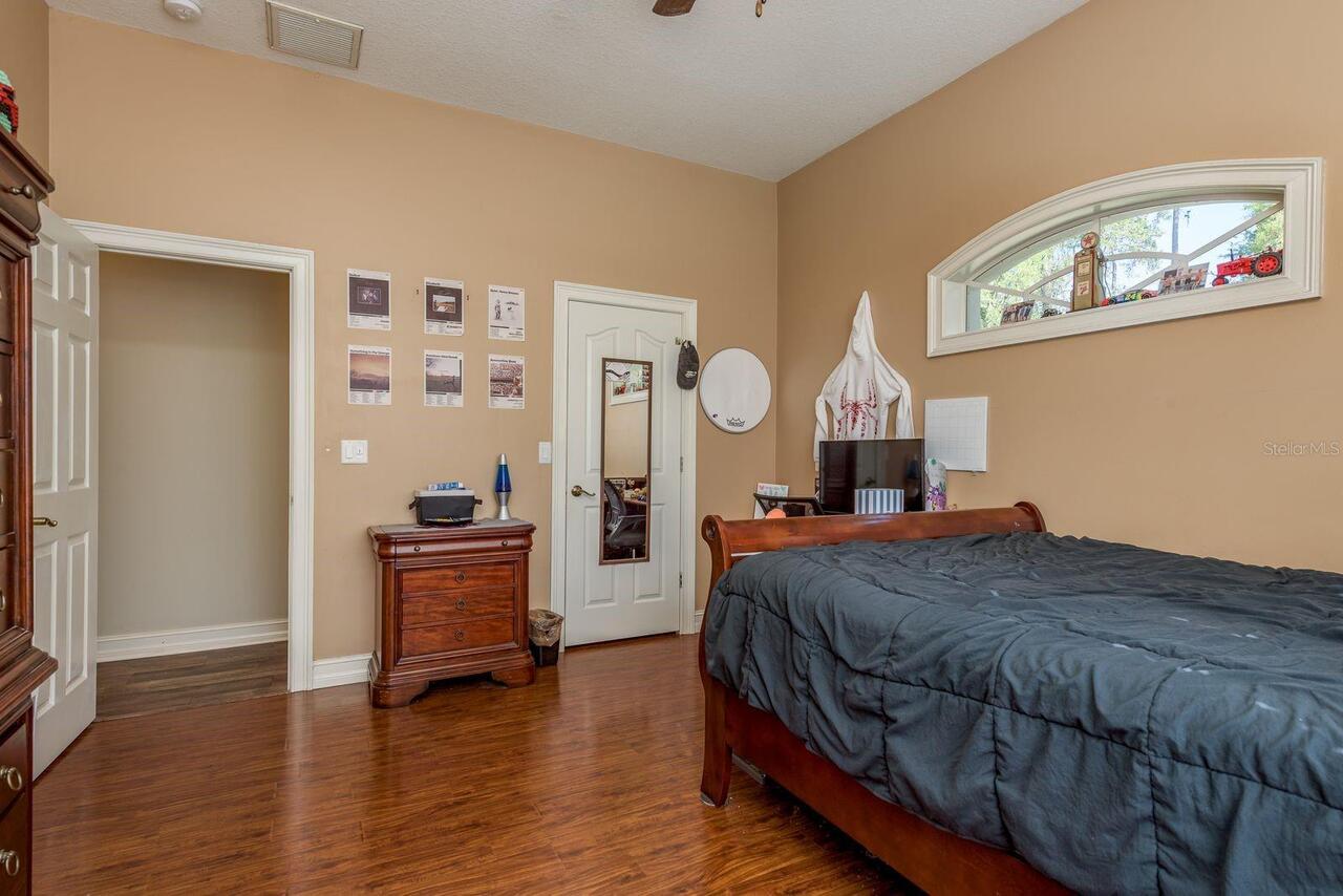 Listing Photo 43